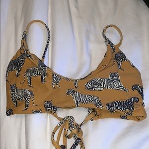 Boys + arrows Jackson top